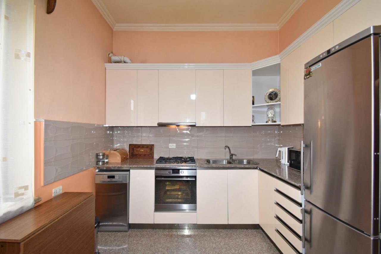 Homestay At City Center Erévan Extérieur photo